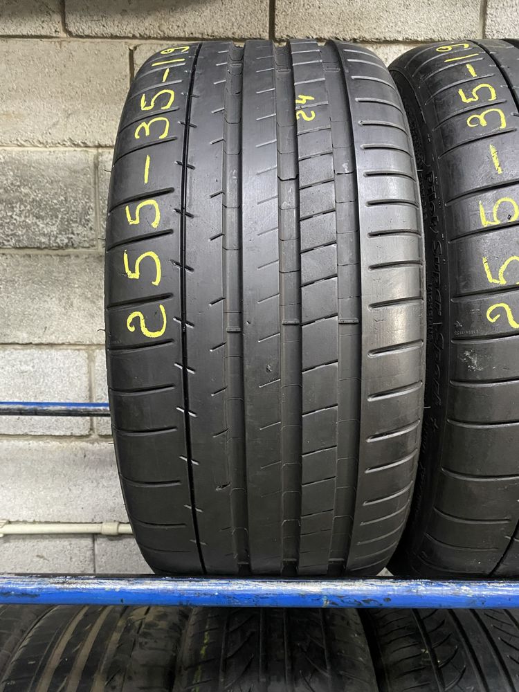 Літні шини 255/35 R19 (96Y) MICHELIN