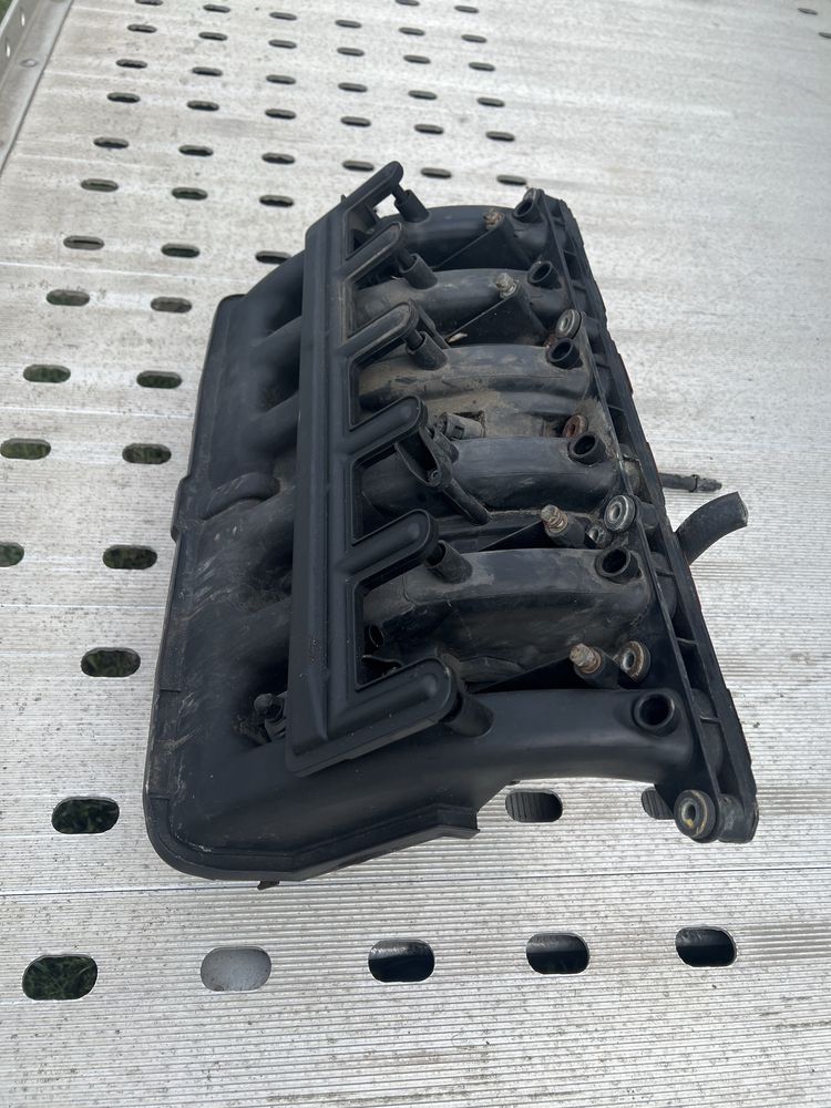Kolektor ssacy m54b25 m54b22  bmw e46 e60 e39 x3 x5 x83 e53 z4 e85