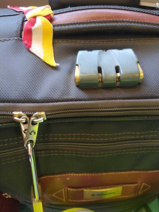 Fantásticos sapatos chinelos de Camurça