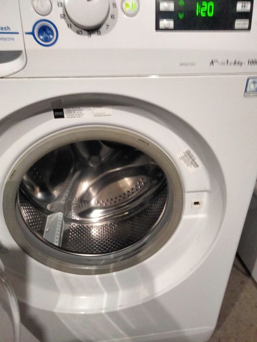 Pralka Indesit slim