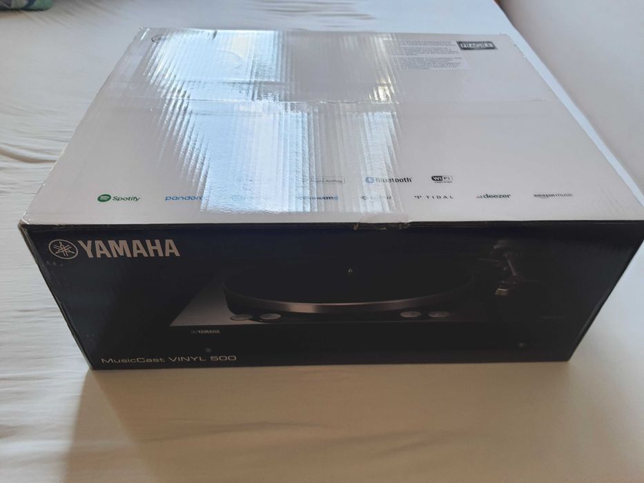 Yamaha MusicCast gramofon VINYL 500 czarny, fabrycznie zapakowany.