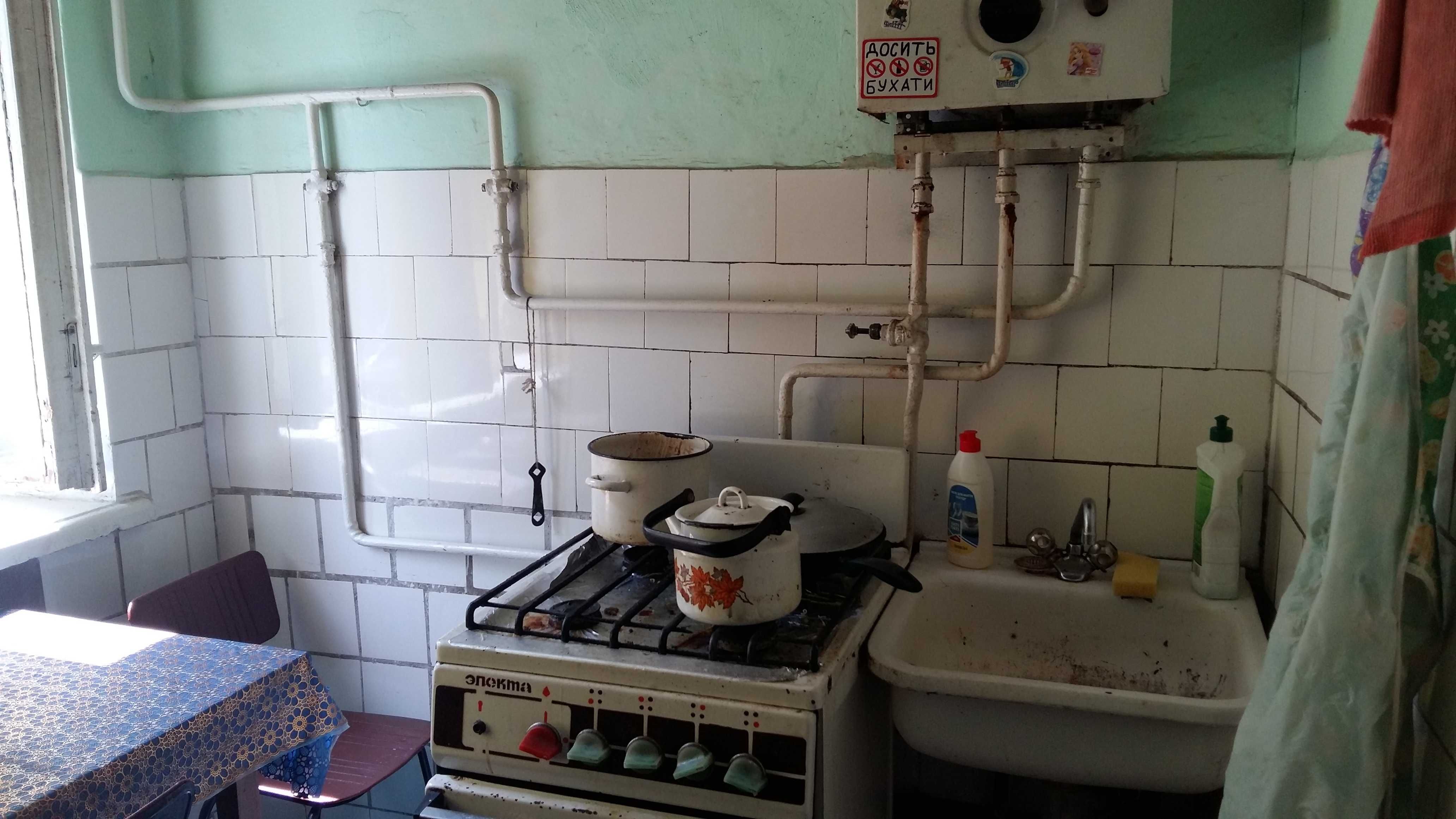 Житомир.Сдам ДЕШЕВО 3 кім.кв-ру ( пр-т Миру,біля Европейського універу