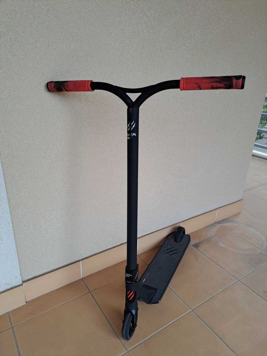 Trotinete profissional Bestial Wolf modelo Rocky R12