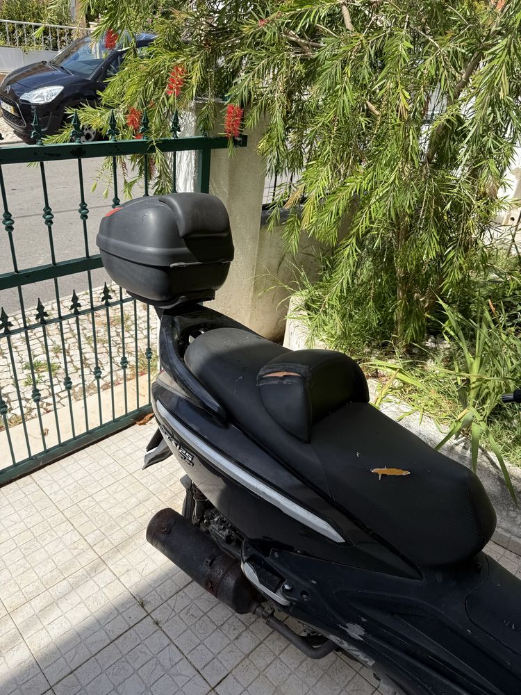 Vendo Sym GTS EVO 125 cc