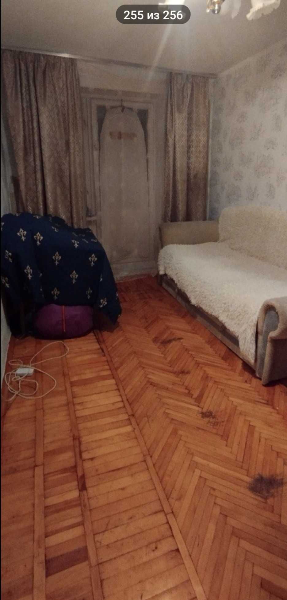 3к.квартира, Проспект Науки 24,Метро Демеевская 10 мин.пешком.61кв.м.