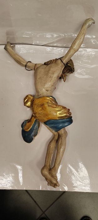 Stara figura ukrzyżowany Chrystus