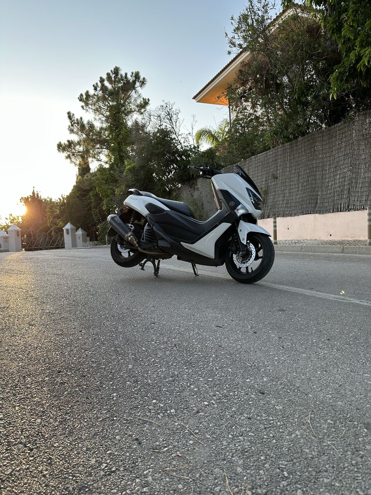 Nmax125.