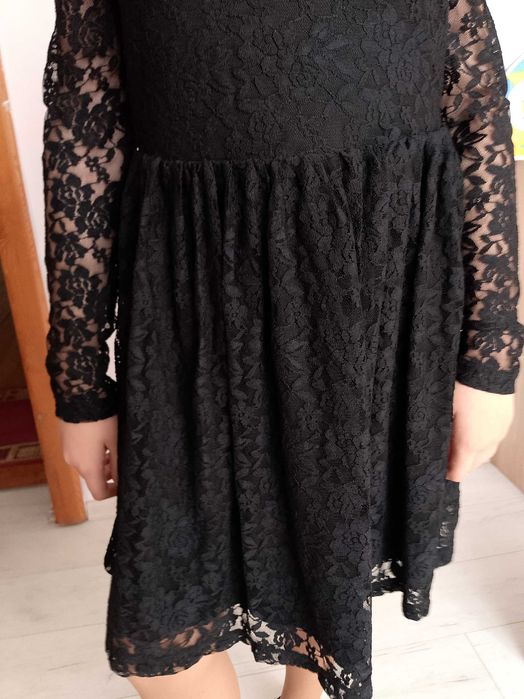 Nowa z metką sukienka damska koronkowa M