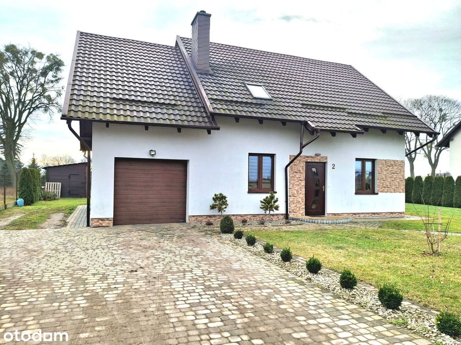 Przestronny dom z otwartą kuchnią, salonem, jadalnią i  3 sypialniami