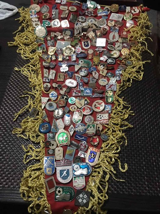 Значки Спорт . Футбол. Чемпионат. Кубок. Хоккей