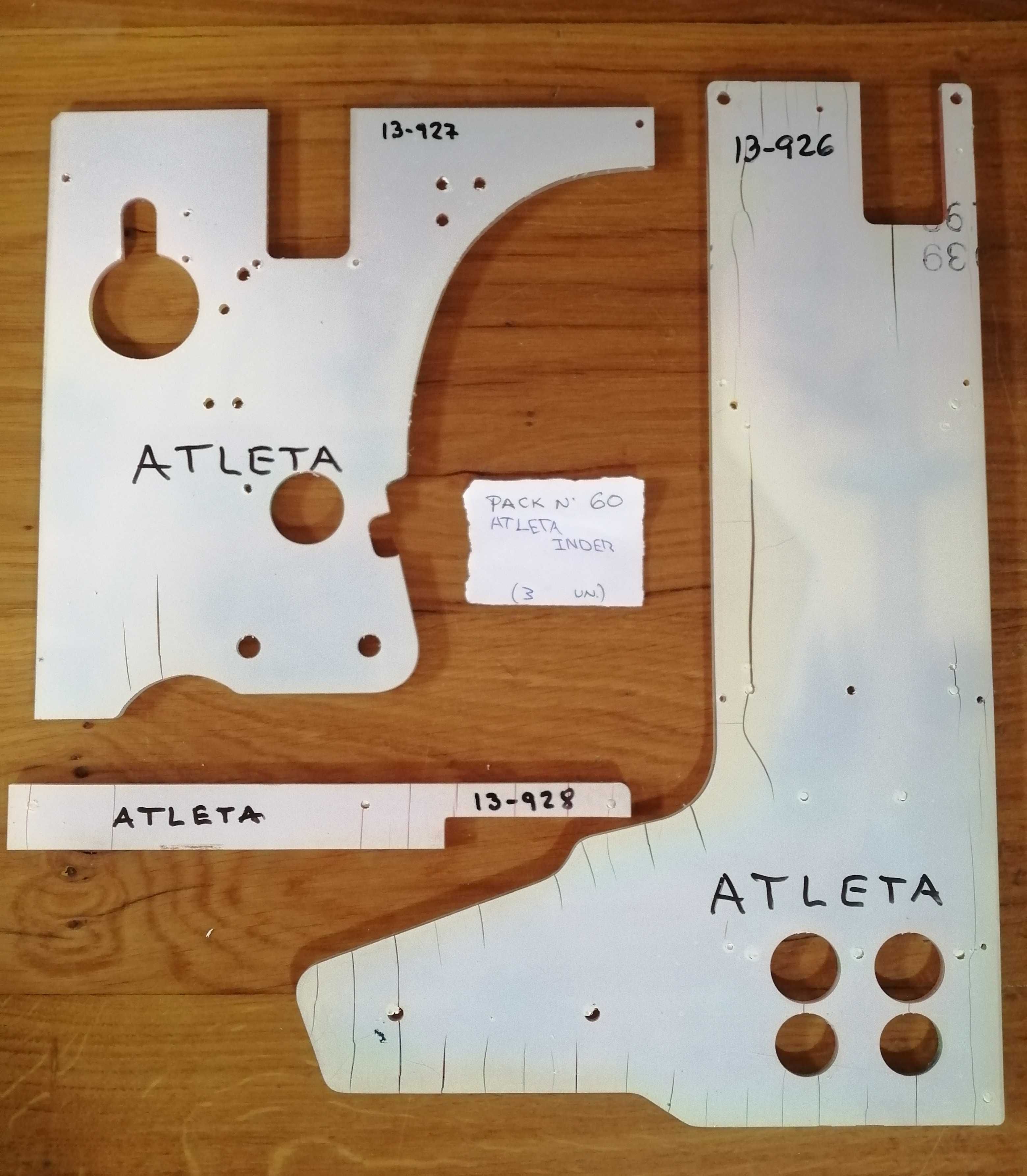 FLIPPERS / PINBALLS - ATLETA Decorativos de Tabuleiro e Outros