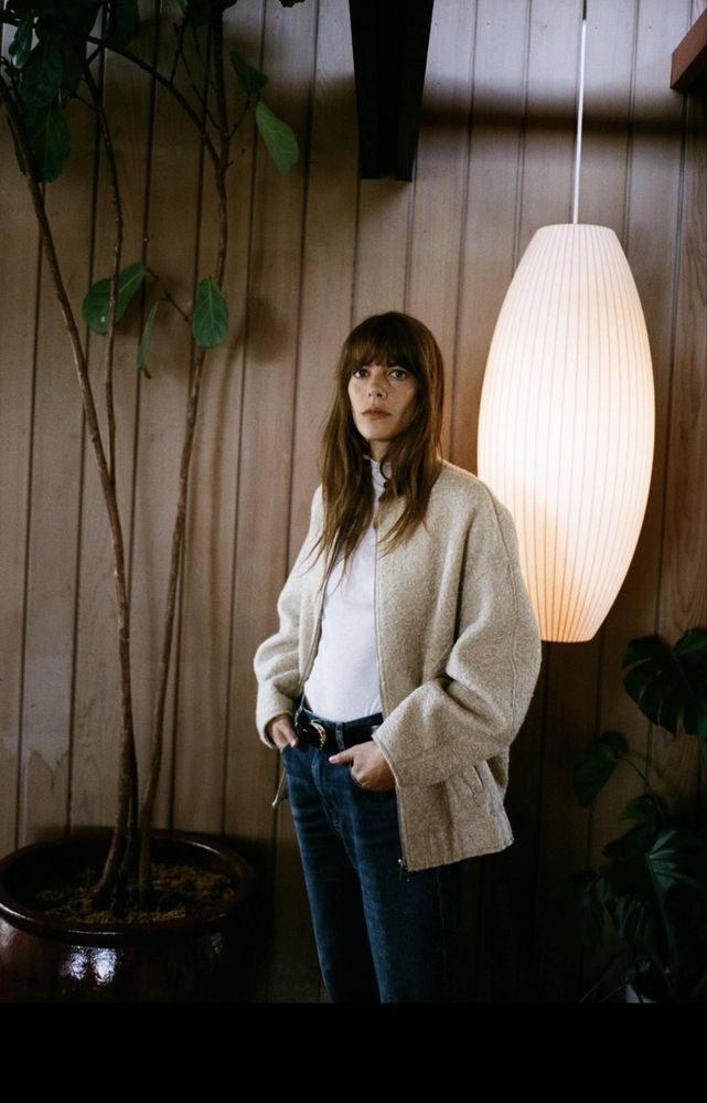 Новий дуже гарний бомбер на змійці Zara,на бірці розмір М-L