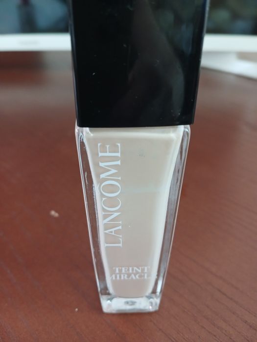 Тональний крем Lankom