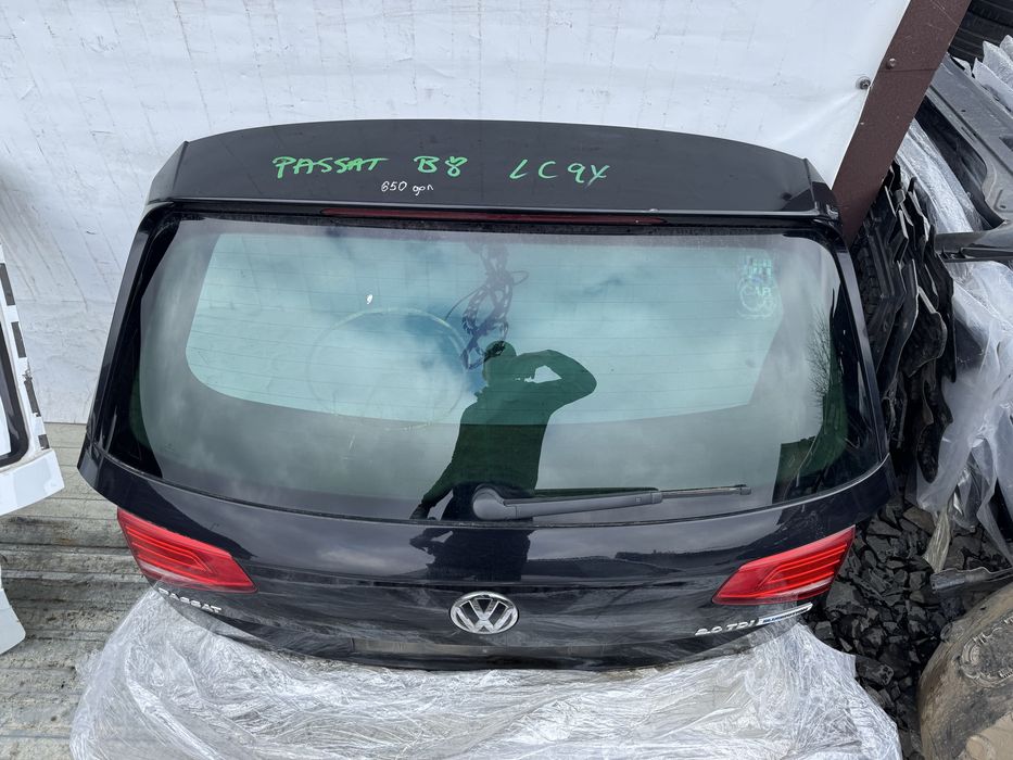 Кришка багажники , ляда Passat B8 Пасат Б8 двері LC9X