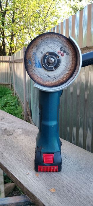 Оригінальна Болгарка Bosch з батареєю 5Аг