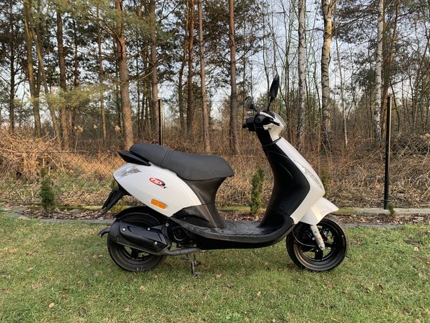 Skuter piaggio zip 50 2t