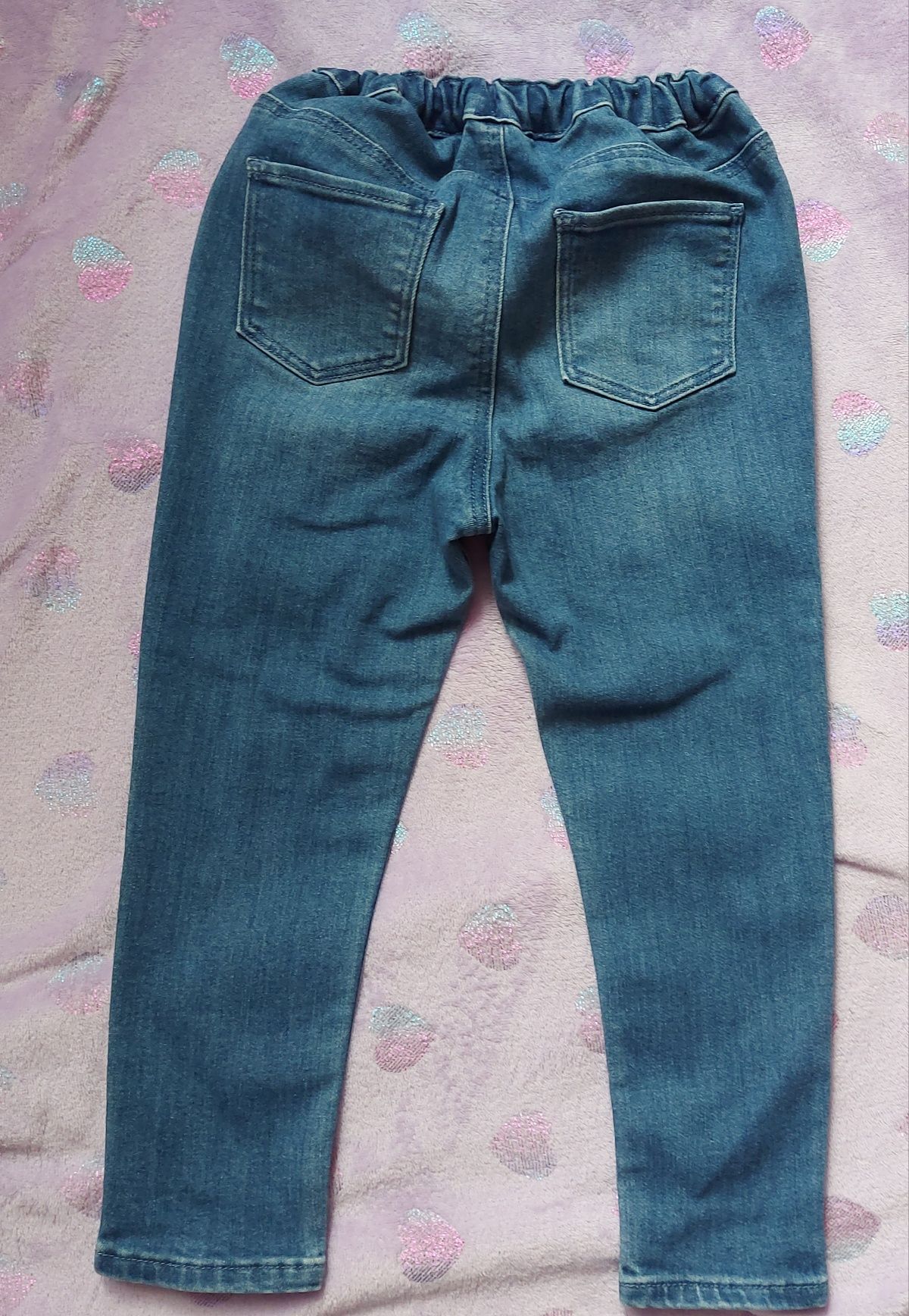 Jeansy h&m spodnie 104 stokrotki bluzka szara 104 komplet