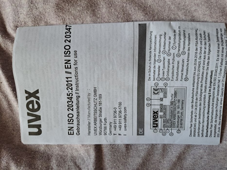 Buty robocze firmy Uvex  rozmiar 44