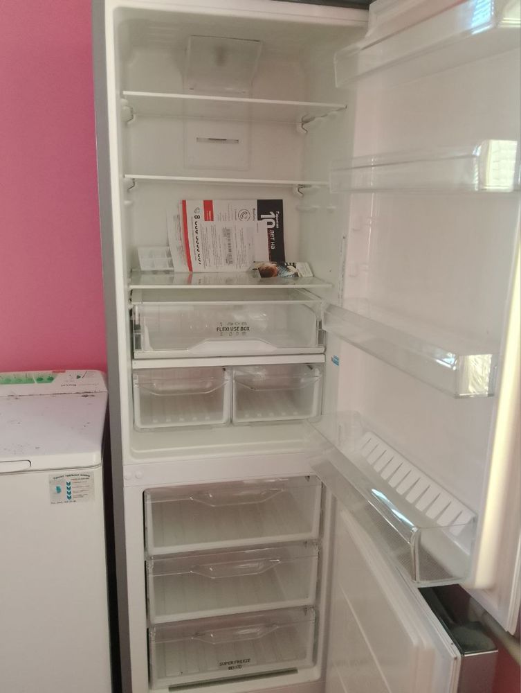 холодильний Indesit
