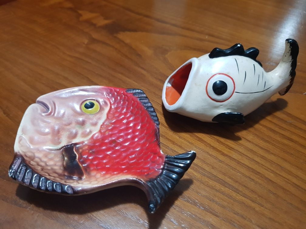 Conjunto de peixes miniaturas em faiança