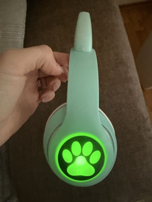 Навушники з вушками, бездротові