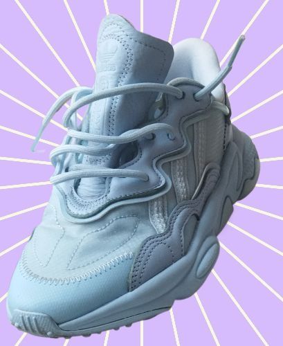 Кроссовки женские