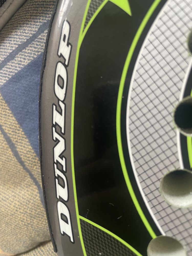 Raquete PADEL DUNLOP Venom Carbon (Precisão)