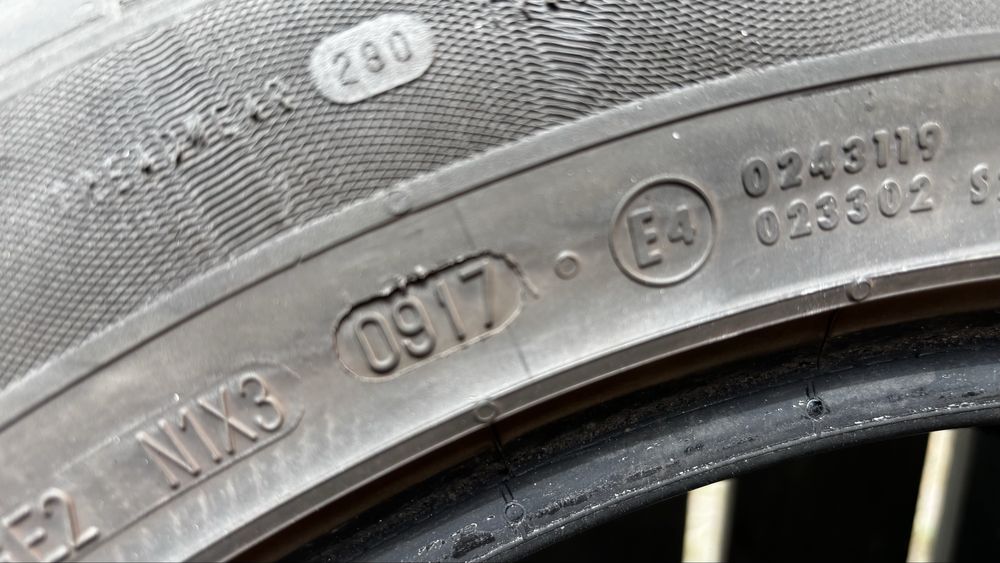 Continental Premium Contact 2 215 55 R18