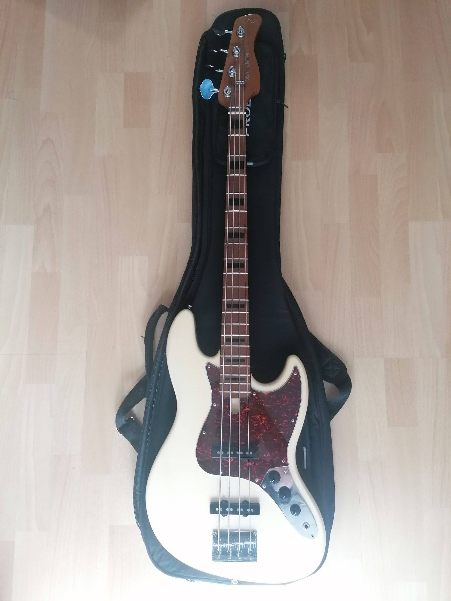 [Zamiana] Gitara Basowa Marcus Miller Sire v5