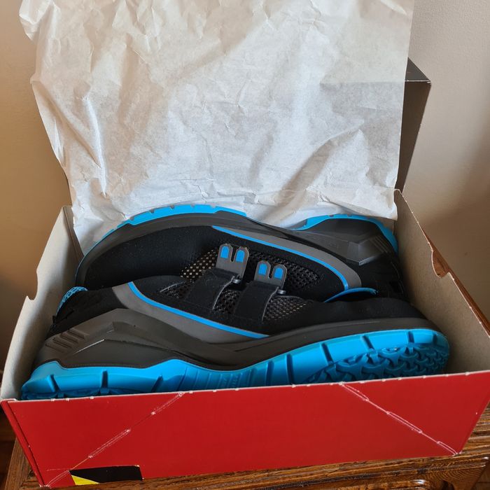 Sapatilhas de trabalho com biqueira de proteção