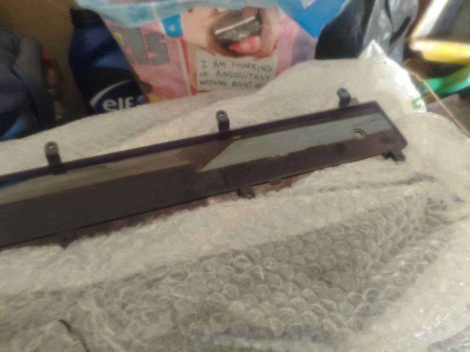 Продам защитное стекло спидометра на рено сеник 2