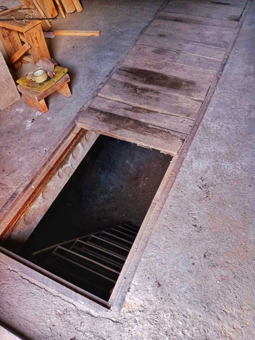 Продам капитальный гараж. Р-н Диагональной