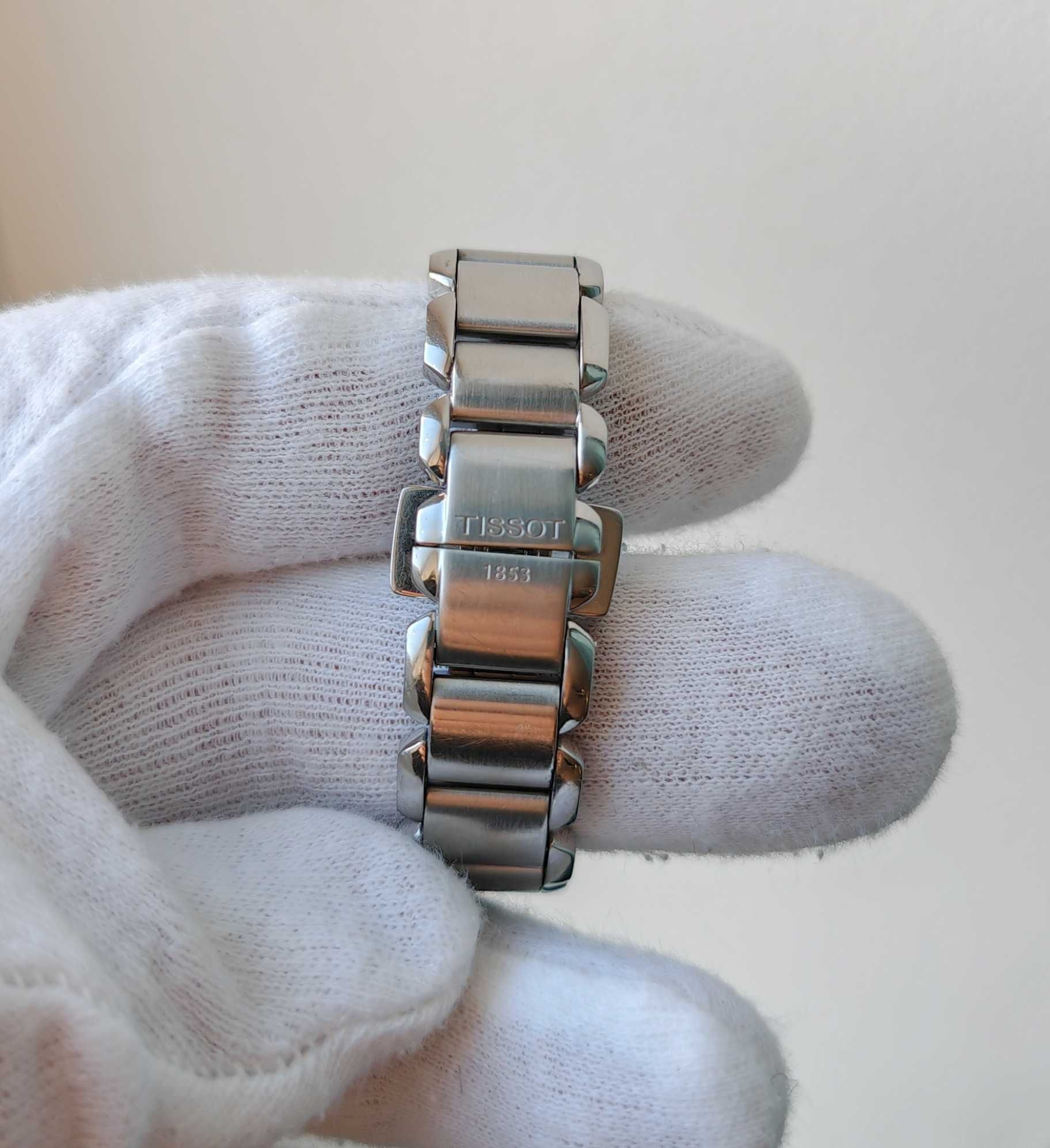 Жіночий годинник Tissot T-Wave T02.1.285.82 Swiss made