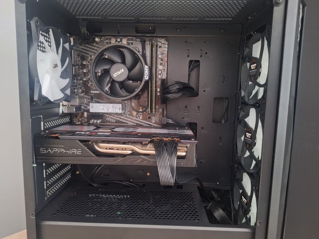 Komputer gamingowy / Rx5700XT / Ryzen 5 5500 / 32GB ramu /