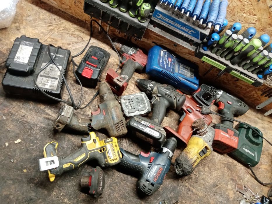 Wkrętarki akumulatorowe Bosch milwaukee metabo dewalt