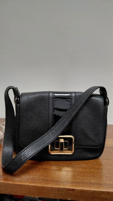 Чорна шкіряна сумка Michael Kors