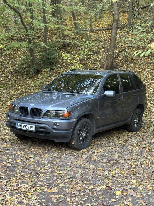 Автомобіль BMW X5 e53