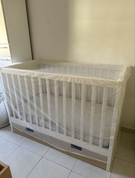 Berço + Carrinho trio + Banheira