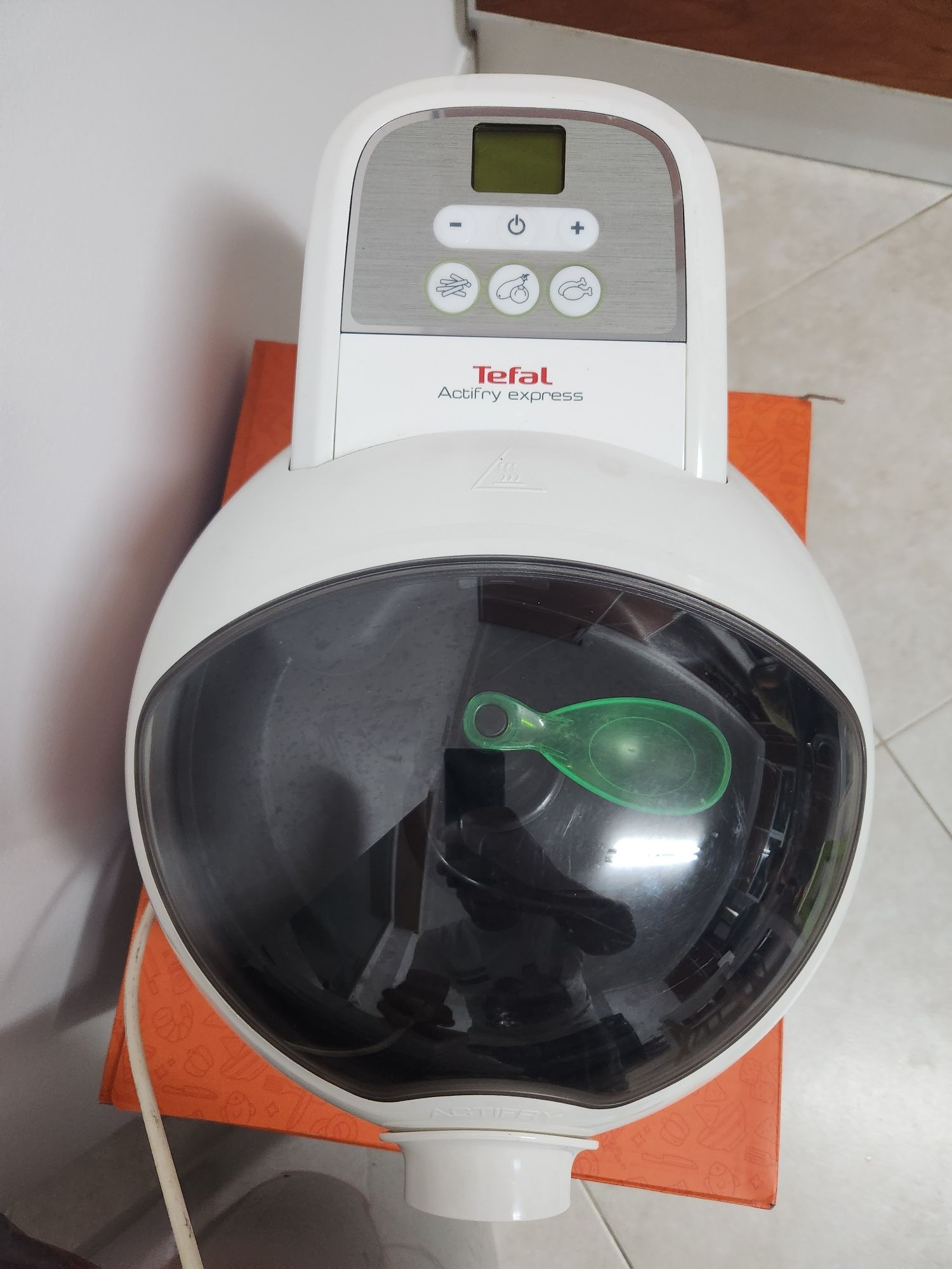 Actifry express TEFAL fritadeira com colher de óleo