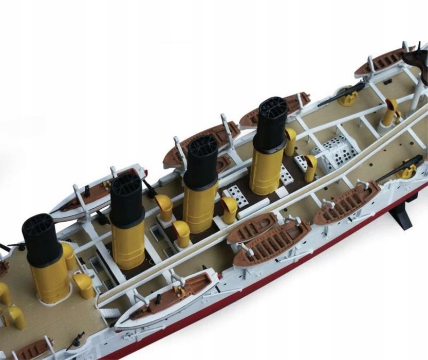 Russian Cruiser Varyag model okręt 1:35 ZVEZDA 9014