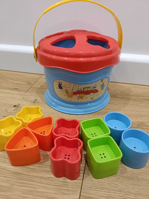 Sorter wiaderko na klocki PlayTiveJunior - zabawka edukacyjna