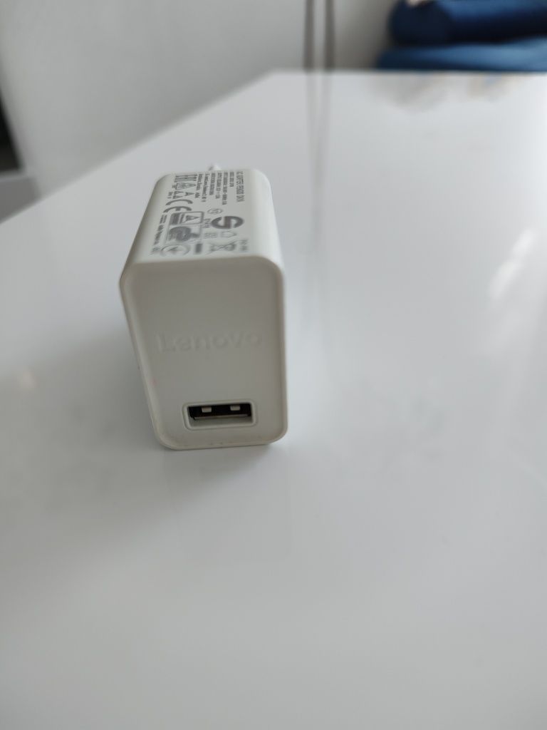 Ładowarka  Lenovo do telefonu