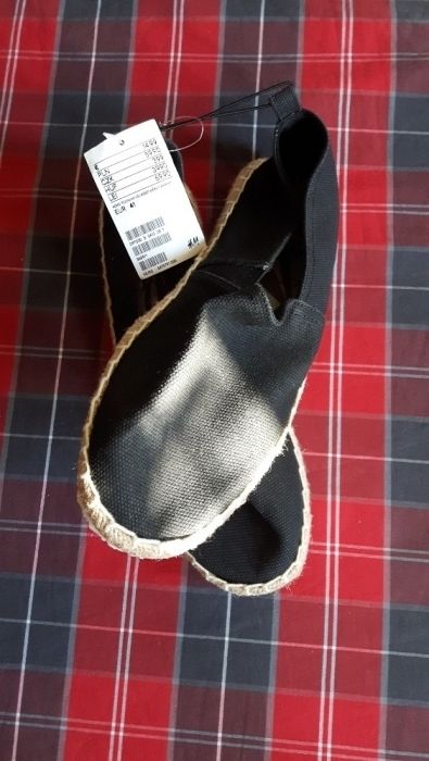 Buty cichobiegi nowe H&M