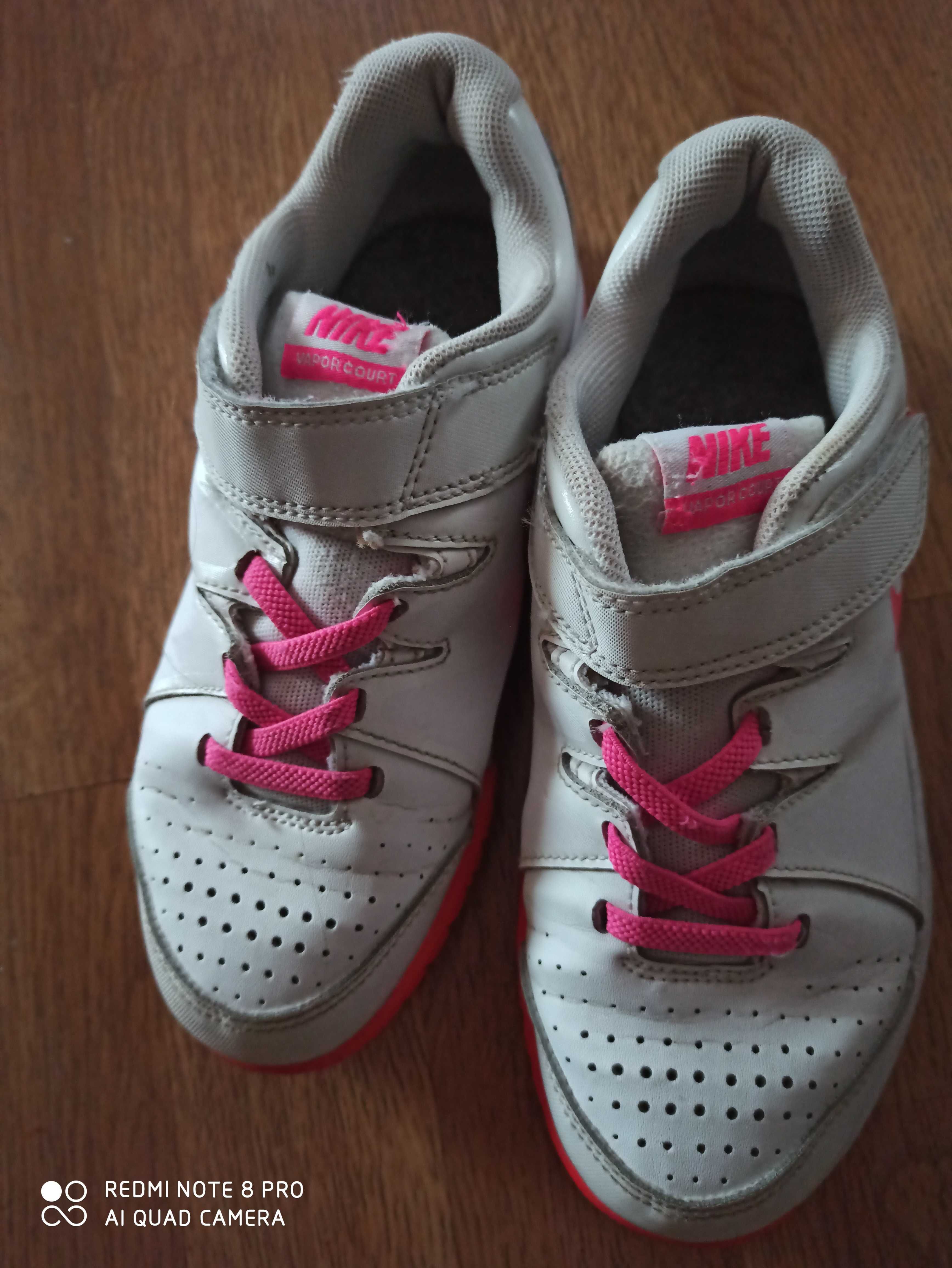 Buty Nike roz.33