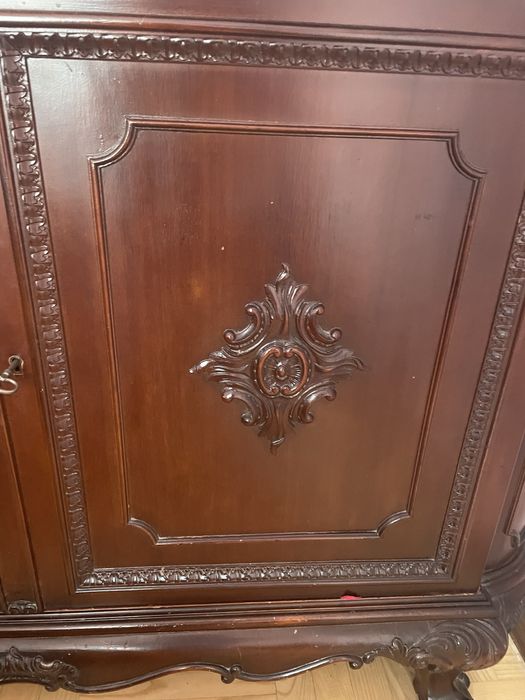 Komoda , bielizniarka z drzewa.