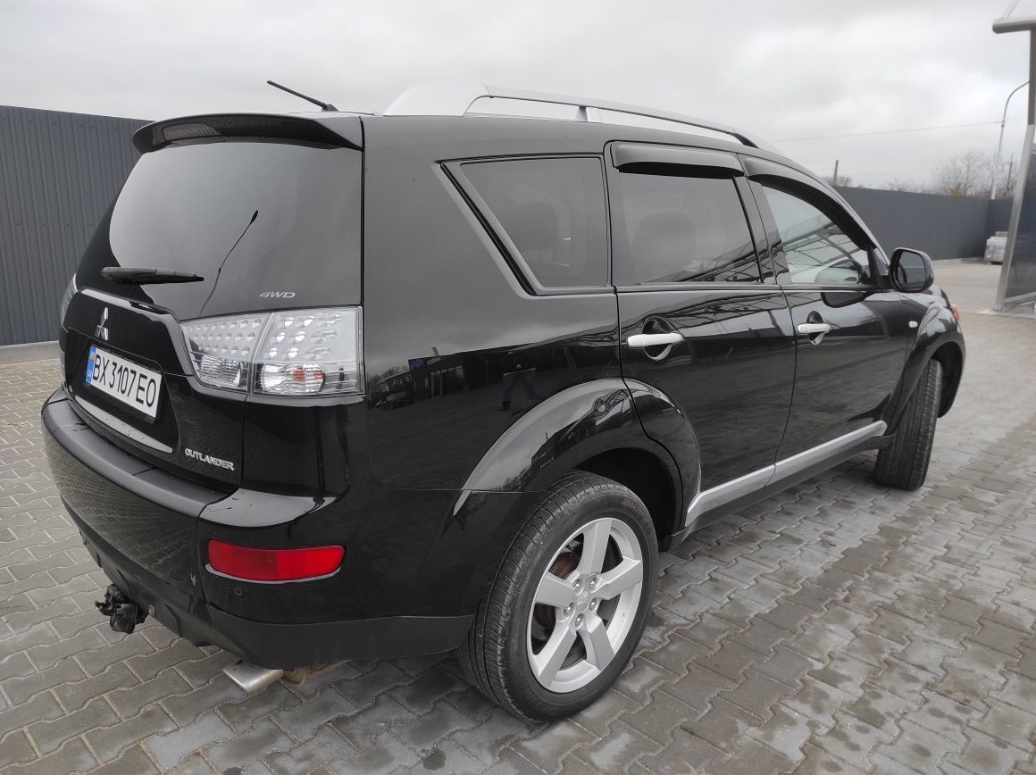 Mitsubishi Outlander Xl