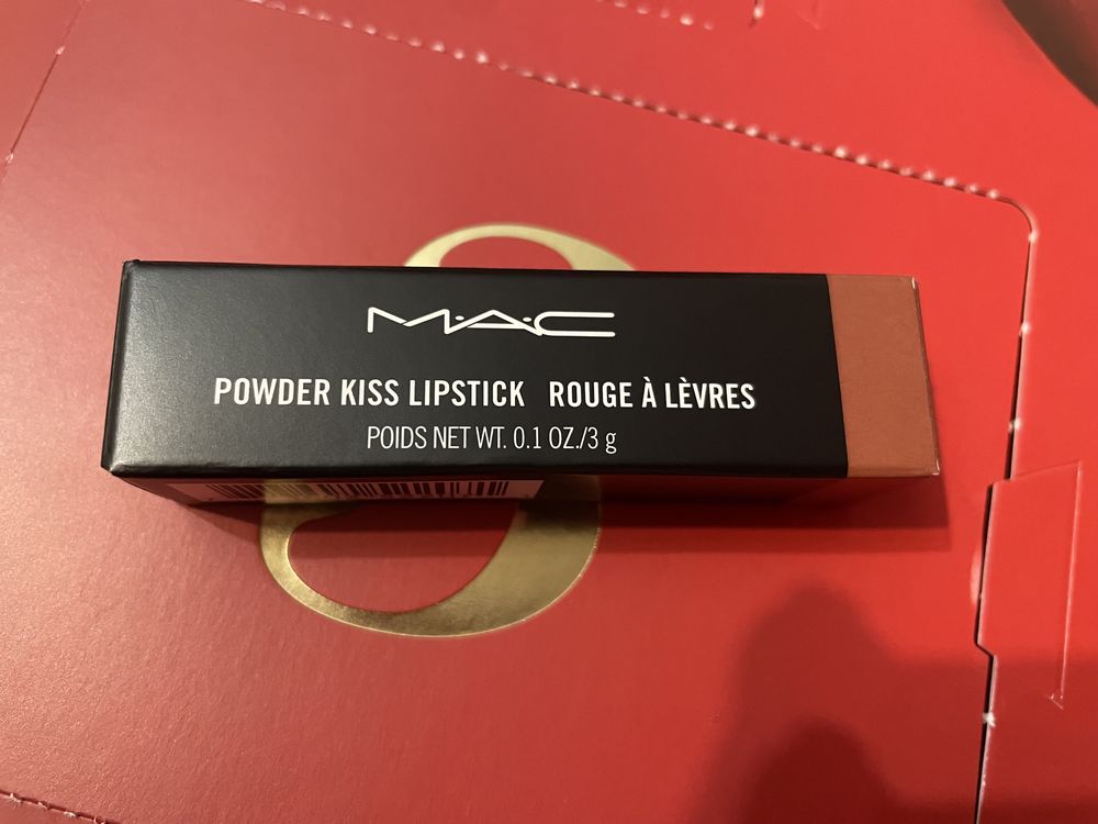Pomadka MAC powder kiss lipstick 316
