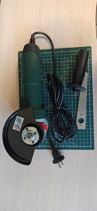 Угловая шлифмашина, болгарка, Bosh PWS 700 125. Не Китай!