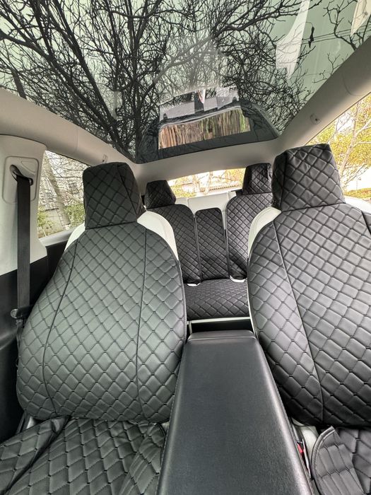 Комплект чехлов на Tesla Model Y