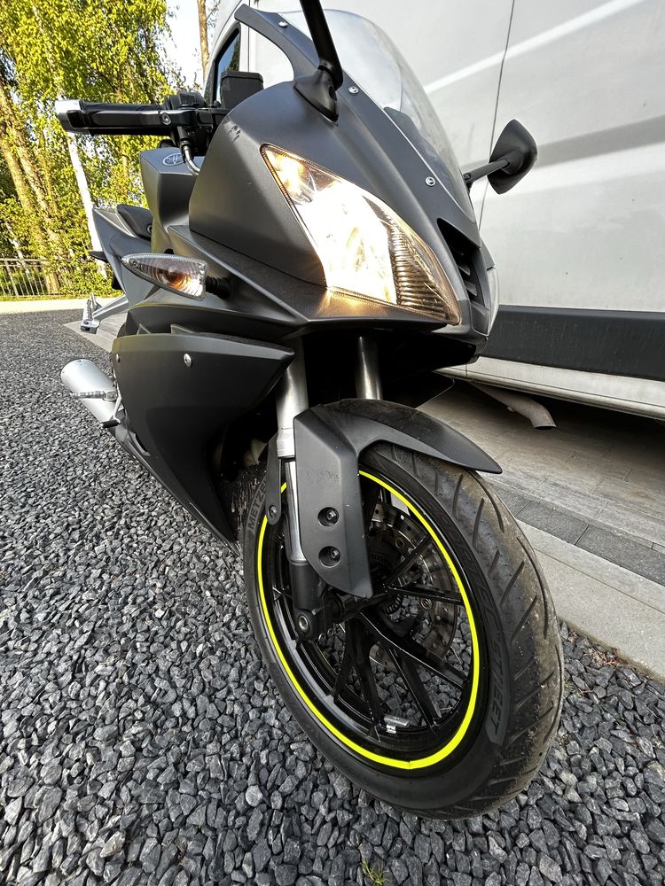 Yamaha yzf r125 ABS